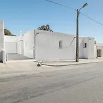 Sea Bliss Your Seaside Retreat In Alporchinhos 度假居 *