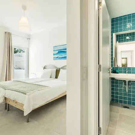 Sea Bliss Your Seaside Retreat In Alporchinhos 度假居 *