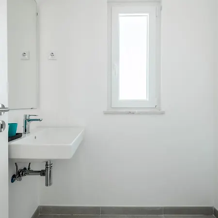 Sea Bliss: Your Seaside Retreat In Alporchinhos * Поршеш