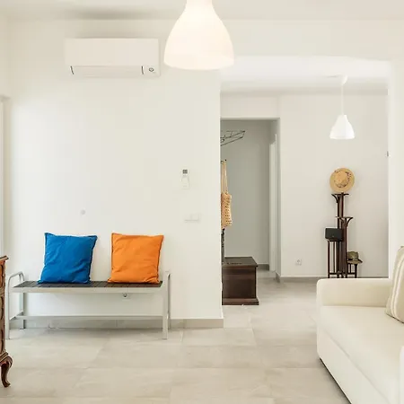 Sea Bliss: Your Seaside Retreat In Alporchinhos Гостевой дом *