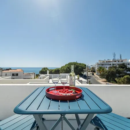 Гостевой дом Sea Bliss: Your Seaside Retreat In Alporchinhos Поршеш