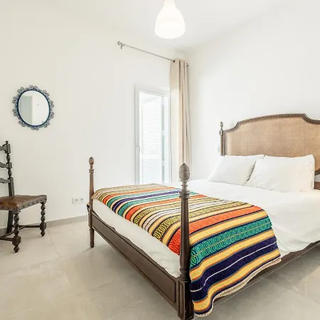 Sea Bliss: Your Seaside Retreat In Alporchinhos * Поршеш