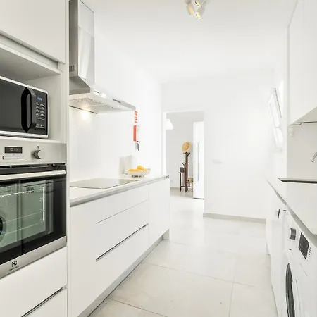 Гостевой дом Sea Bliss: Your Seaside Retreat In Alporchinhos